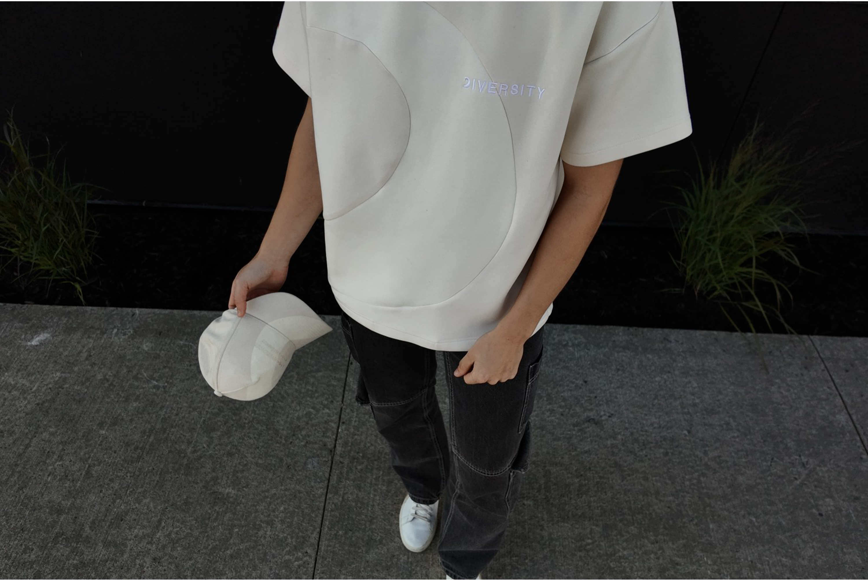 files/tshirt_beige_edit_2_834dfd49-491d-42fe-9ba7-fcb9cbc53922.png